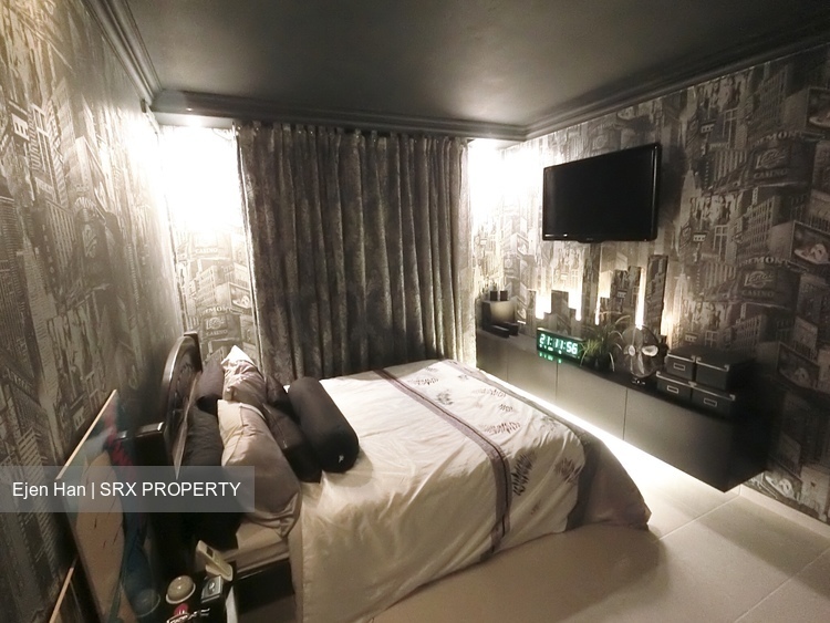Hougang Avenue 8 thumbnail photo